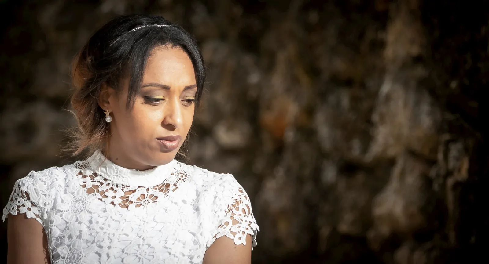 Portrait en dentelle blanche